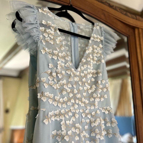 COPY - Embroidered Ruffle Handkerchief Hem Tulle Dress BCBGMAXAZRIA - Picture 3 of 6